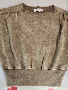 ZENANA Olive Washed Pullover Top Medium